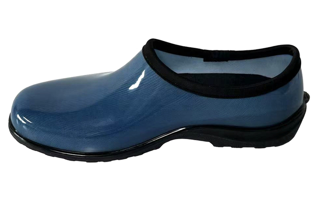 BreezyGarden Lightweight Ladies' Garden Clogs, PVC Material, Easy Clean